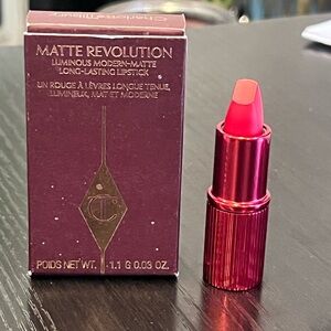 NIB Charlotte Tilbury mini lipstick in Hollywood Vixen